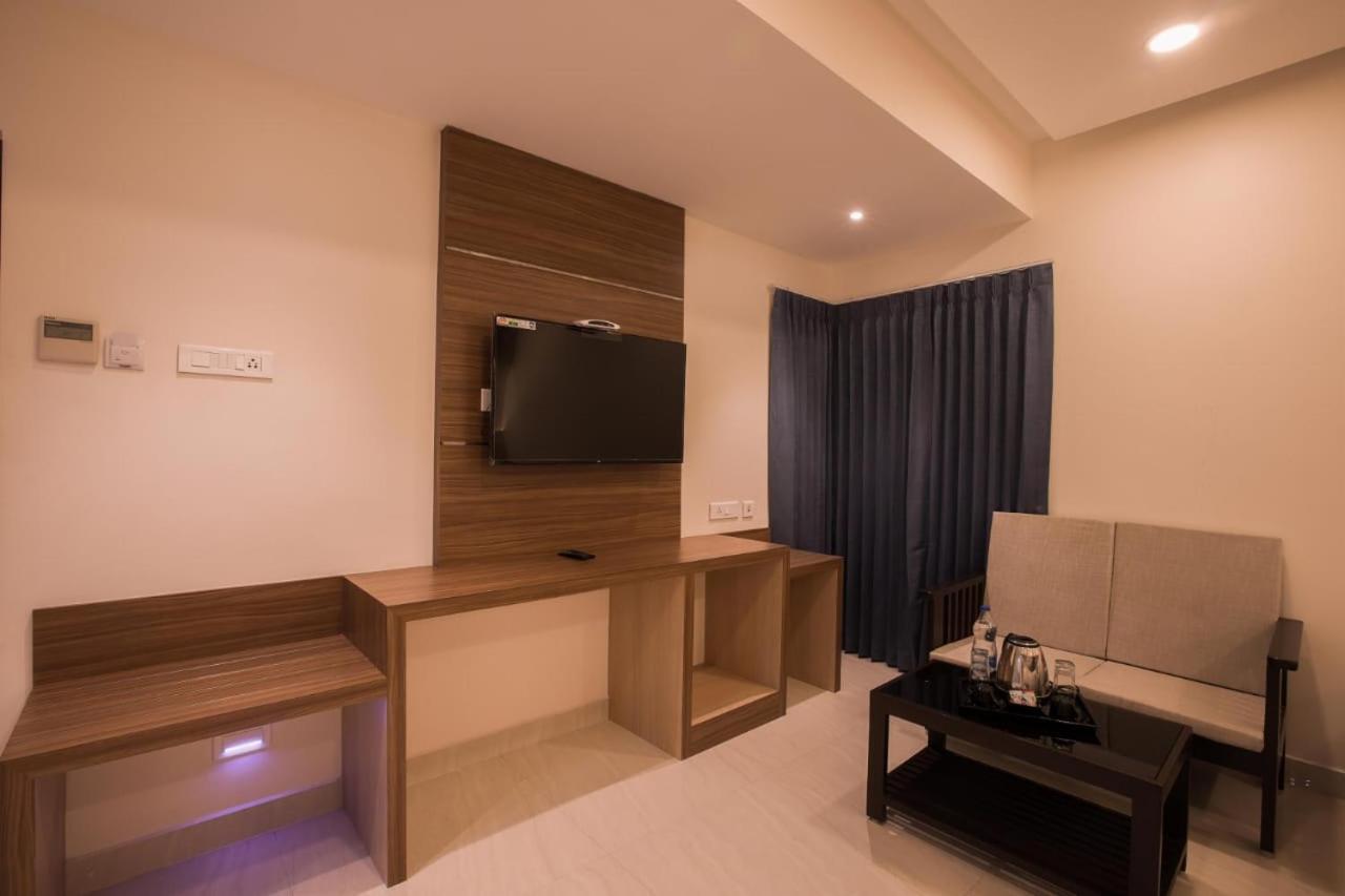 Sma Grand Inn, Triplicane Hotel